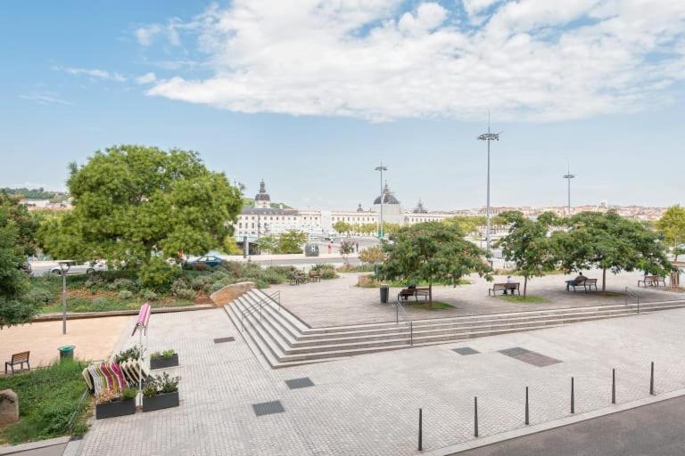 Guestready - Superb Apt In The Heart Of Лион Екстериор снимка